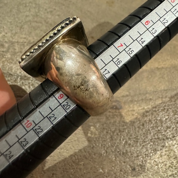 EXEX by Claudia Agudelo 925 Sterling Silver Bold Ring with Square Onyx - Picture 8 of 13